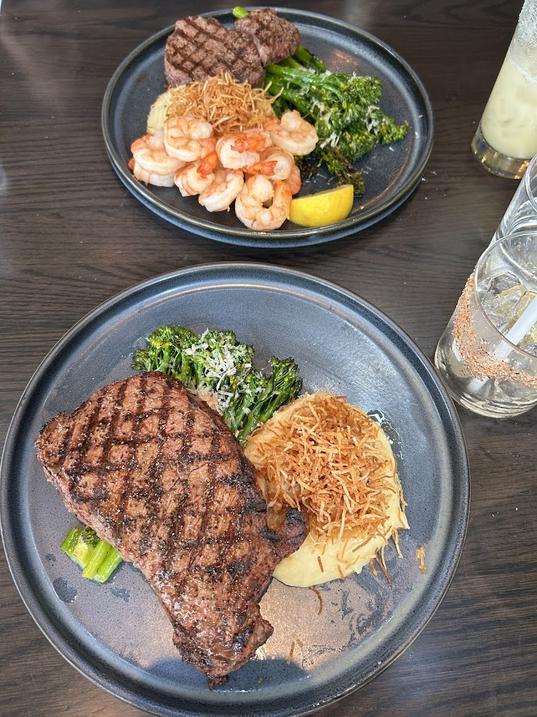 Earls Kitchen + Bar