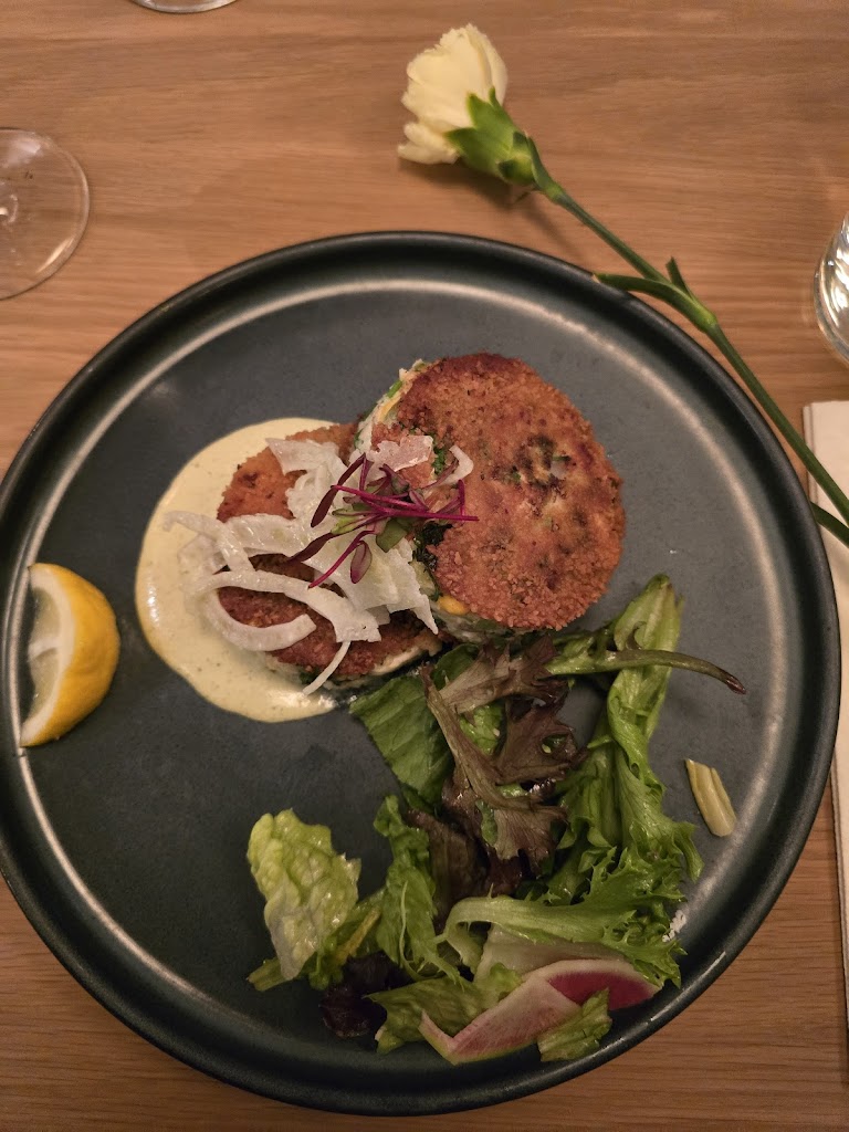 Earls Kitchen + Bar