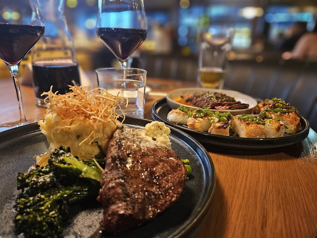 Earls Kitchen + Bar