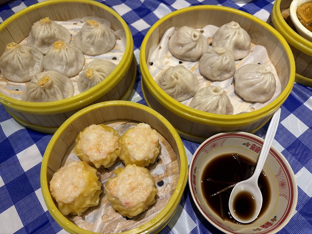 Easy Joy (Hot Pot, BBQ Skewers, Dim Sum) 意中人火锅烧烤点心