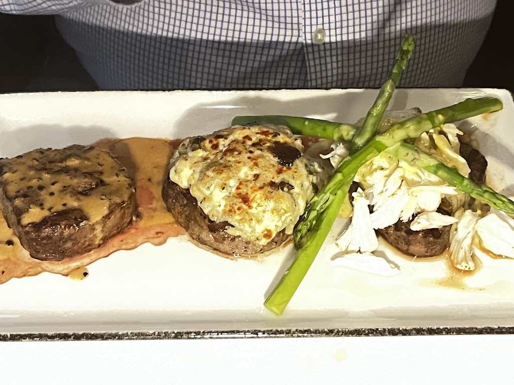 Eddie Merlot's