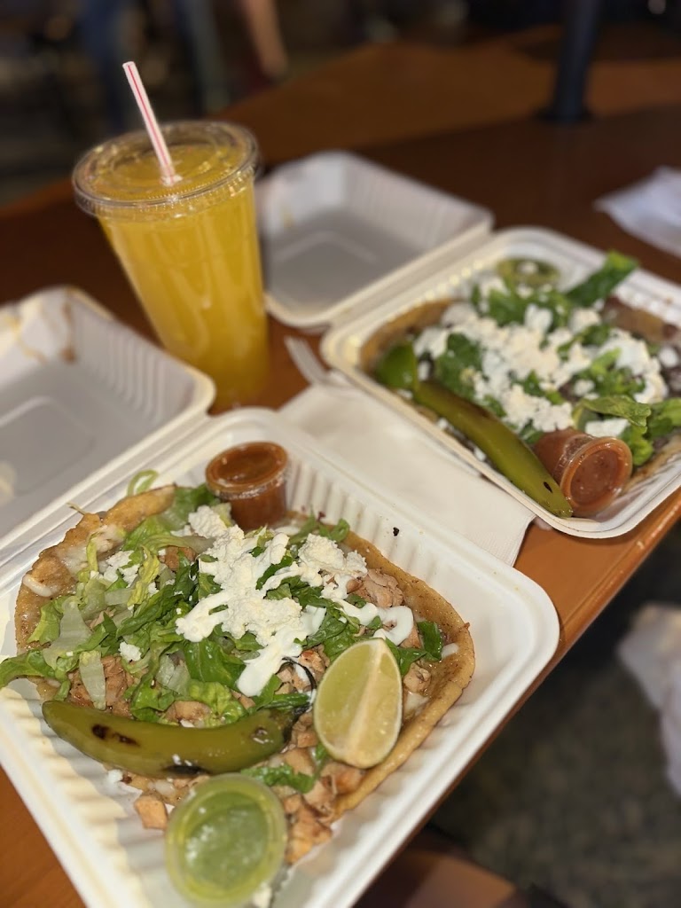 El Alambre (Franklin St.)