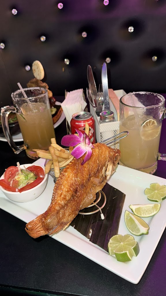 El Cielo Bar & Grill