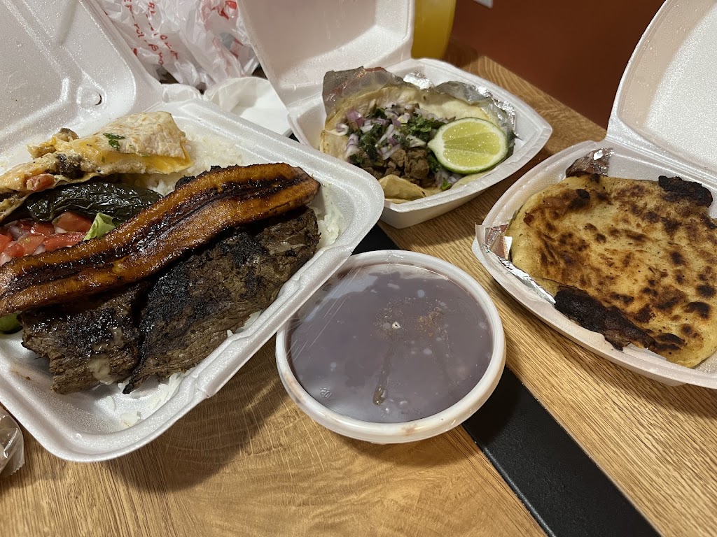 El Sabor Salvadoreño Restaurant