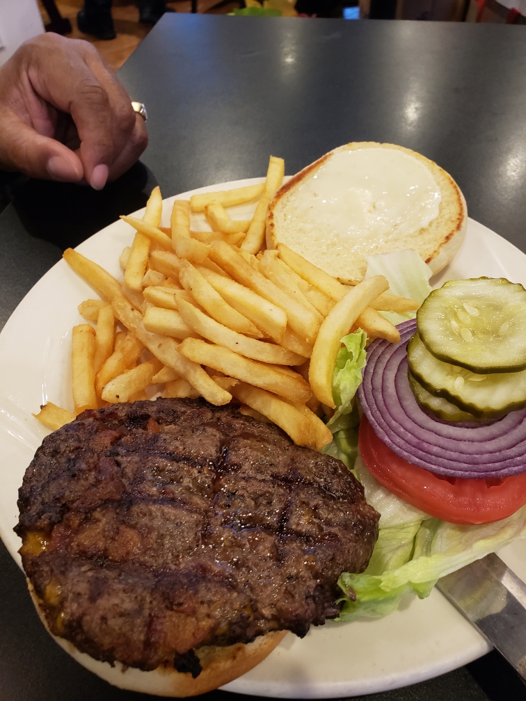 Elios Family Restaurant