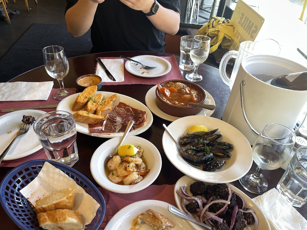 Esperpento Restaurant