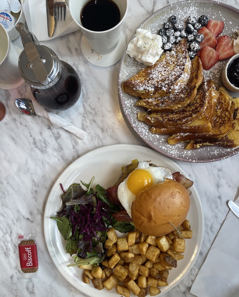 Evviva Breakfast and Lunch