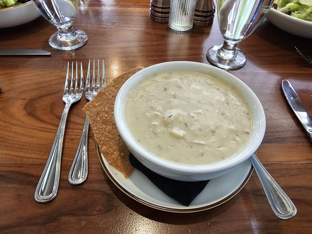 Fin Point Oyster Bar + Grille