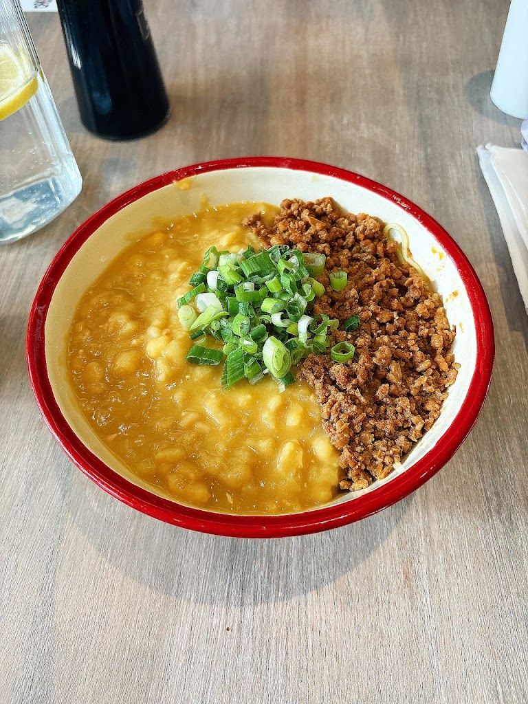 FLAMING NOODLES / 成嘟嘟燃面