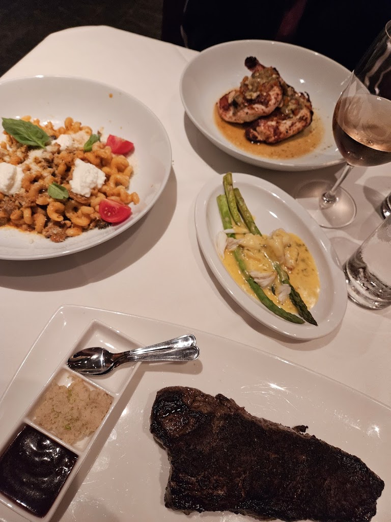 Fleming’s Prime Steakhouse & Wine Bar