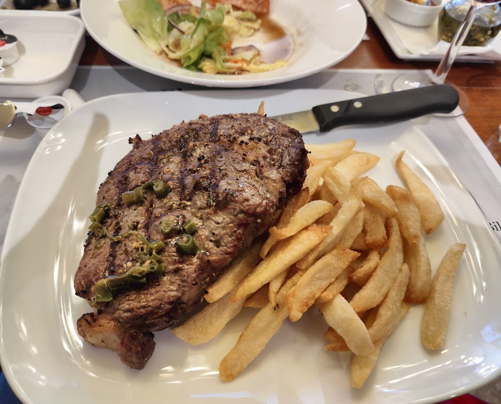 Flor do Ave Restaurant (1654 St Clair Ave W, Toronto) - Portuguese Cuisine