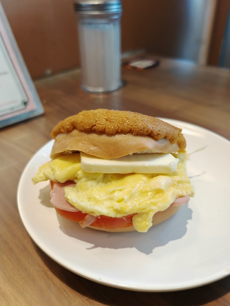 Garden Hong Kong Cafe 嘉頓茶餐廳