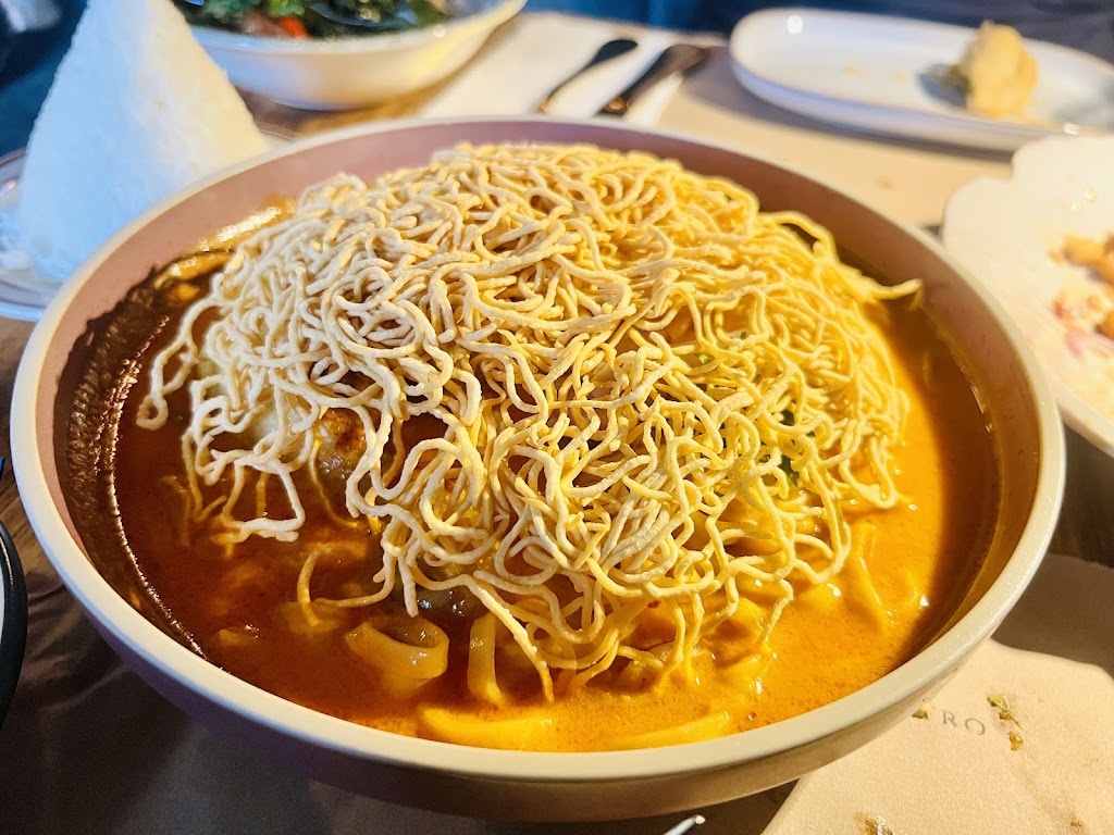 Glin Thai Bistro