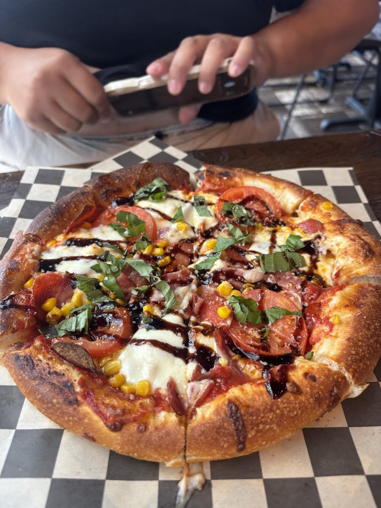 Golden Crust Pizza (Providence)