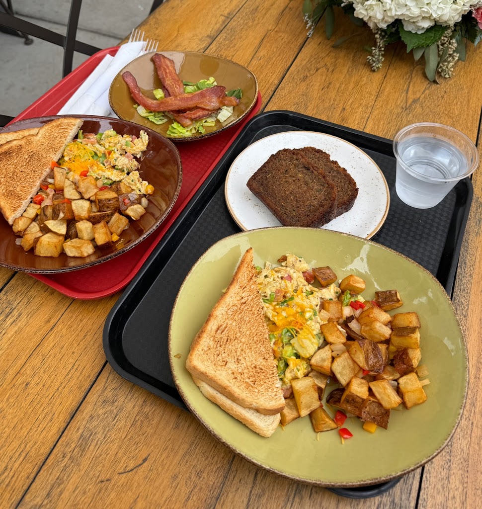 Golden Gate Bistro