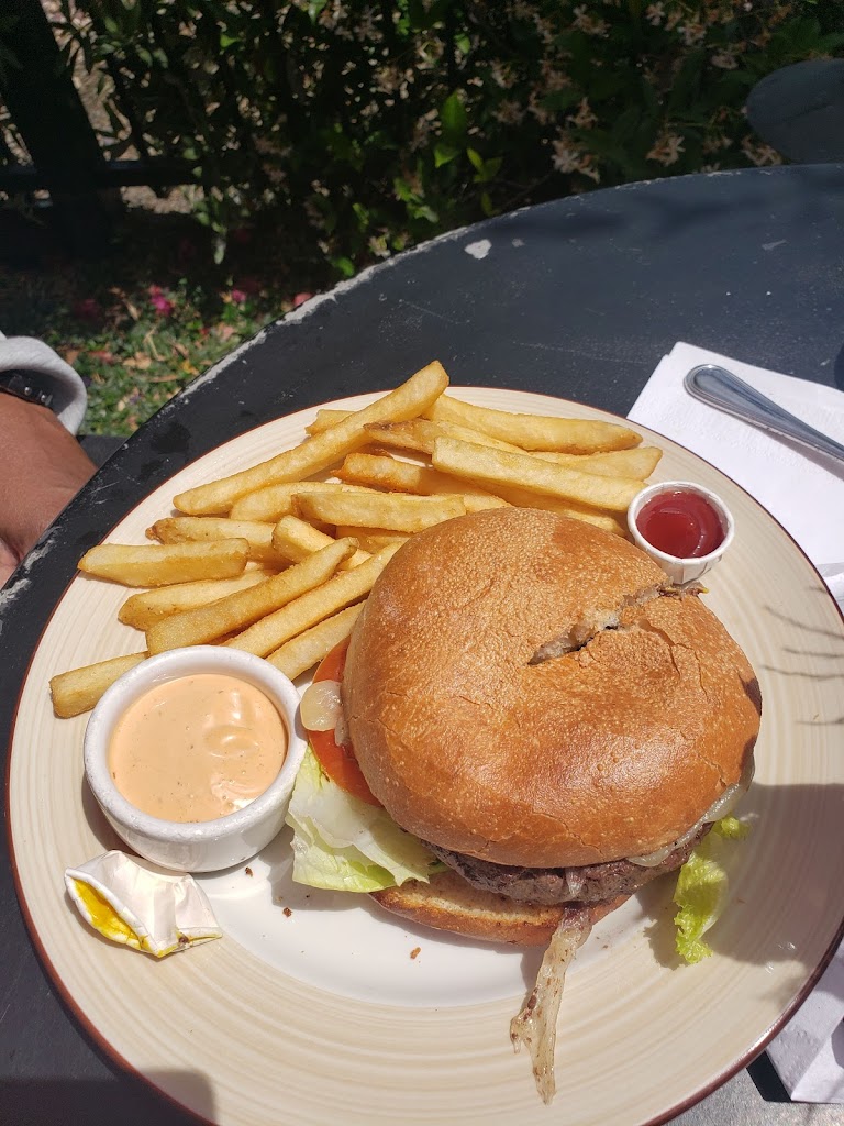 Golden Gate Bistro