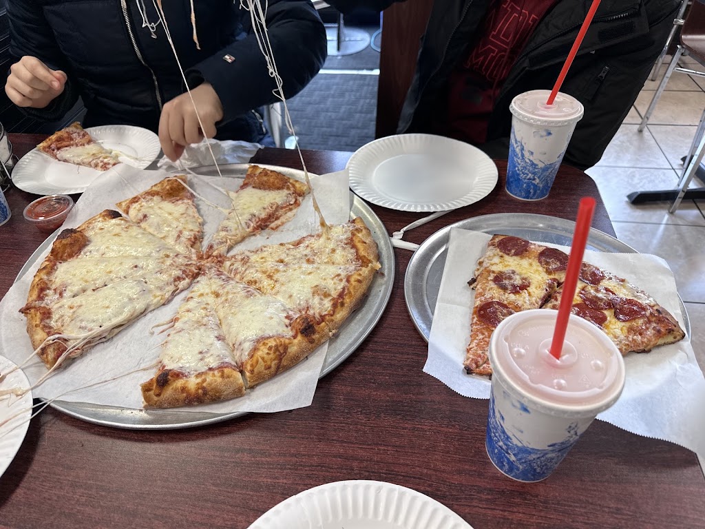 Goodfellas Pizzeria & Grill (Halal)