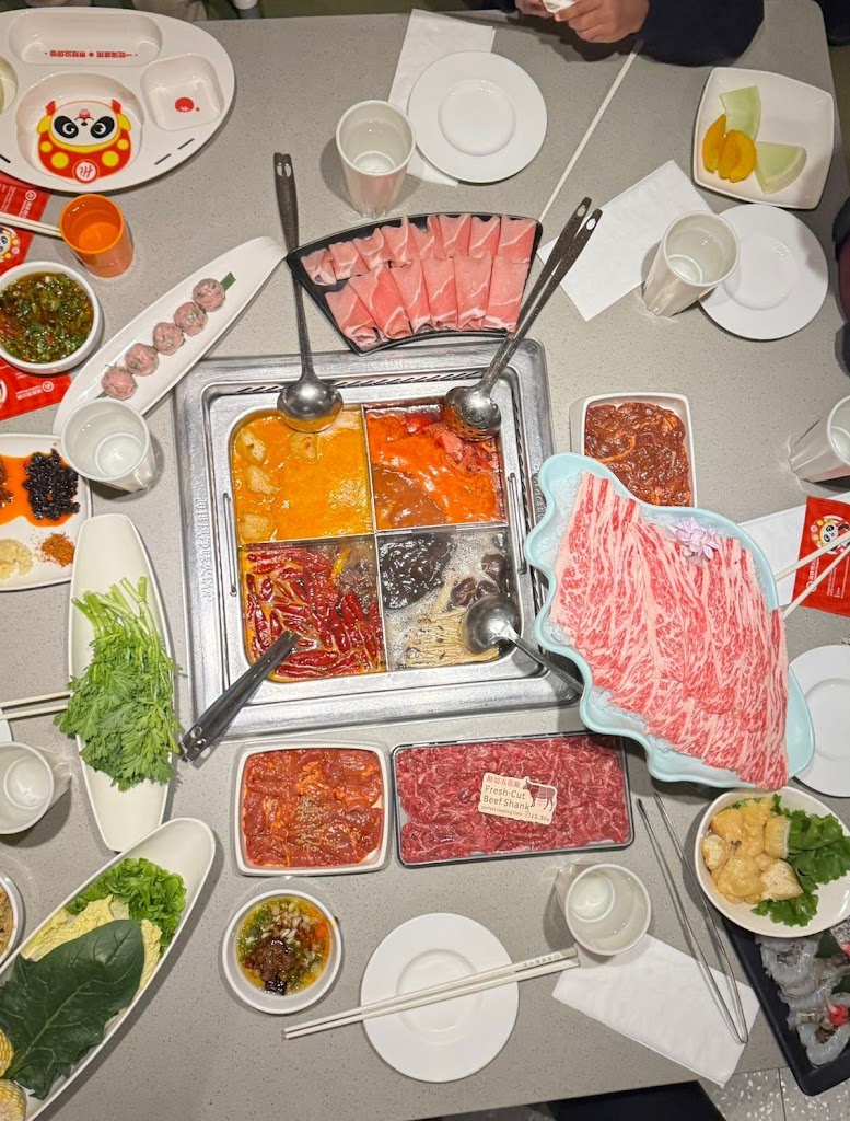Haidilao Hot Pot Toronto Downtown