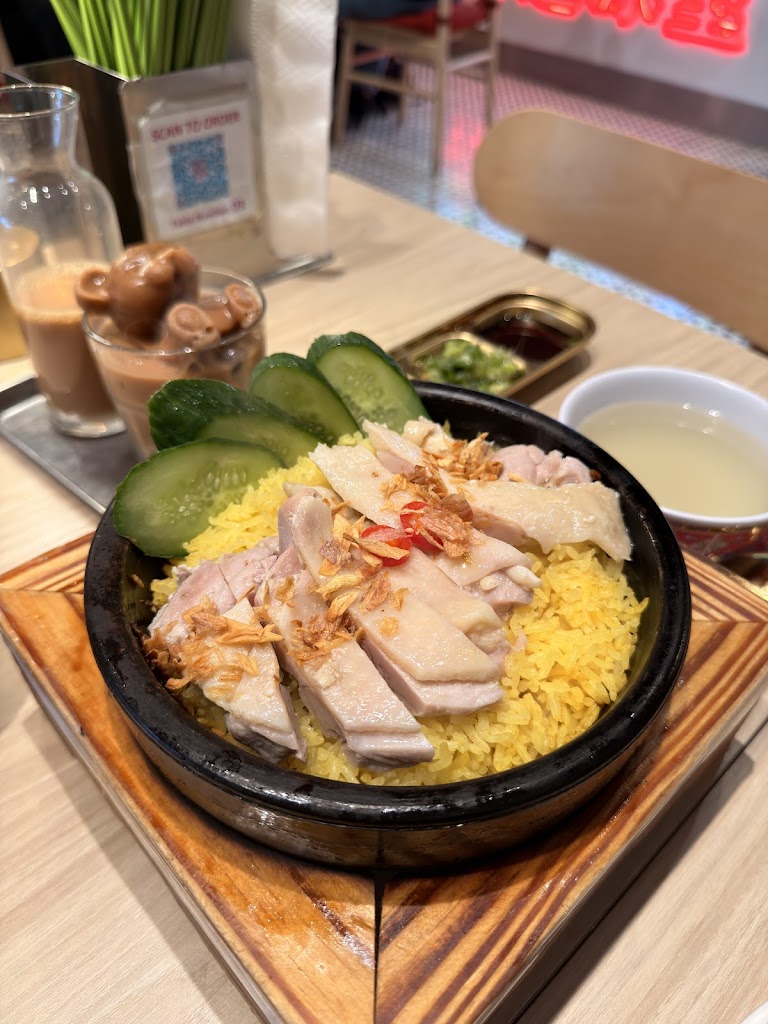 Han Tai Wan Cafe & Gastro Pub 行大運冰室&餐酒館