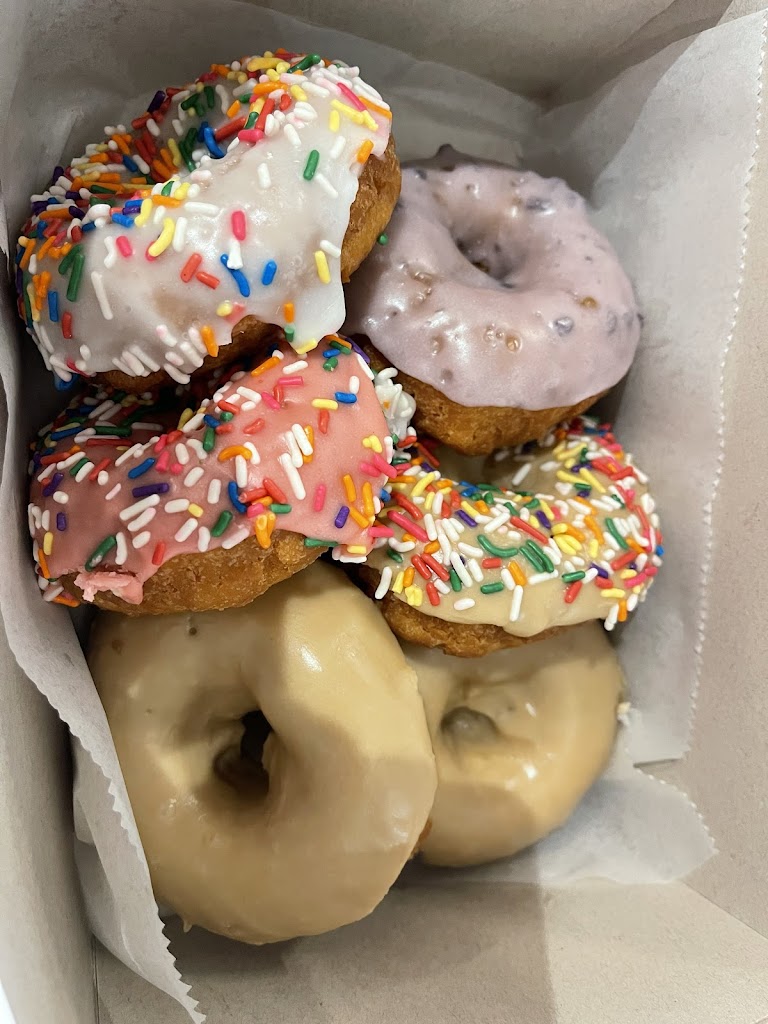 Happy Donuts