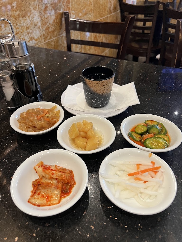Hello Cupbop & K-Chicken (Korean restaurant)