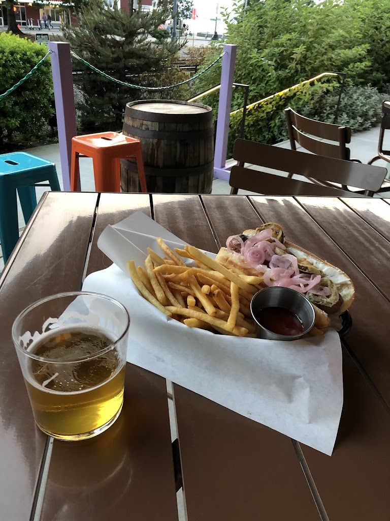 Here Today Brewery & Kitchen