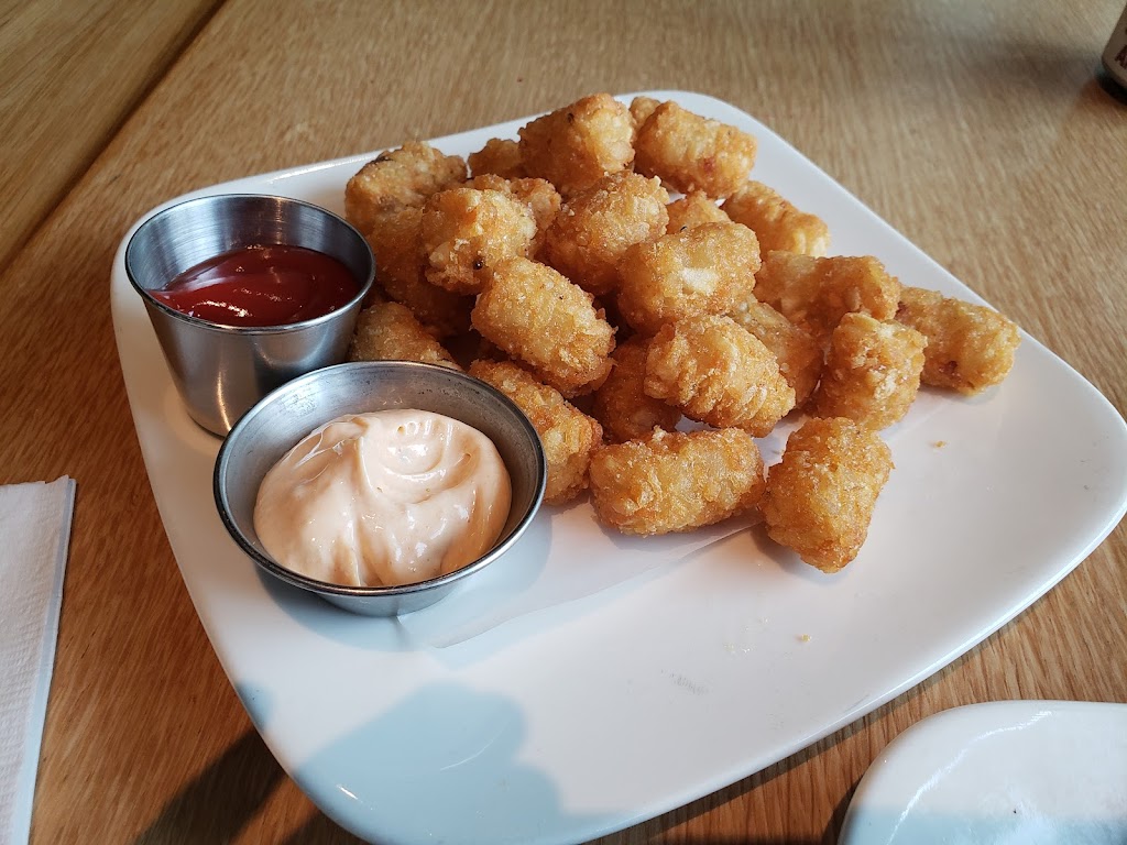 Heyday Bar & Restaurant