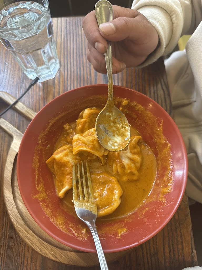 Himalayan Pizza & Momo