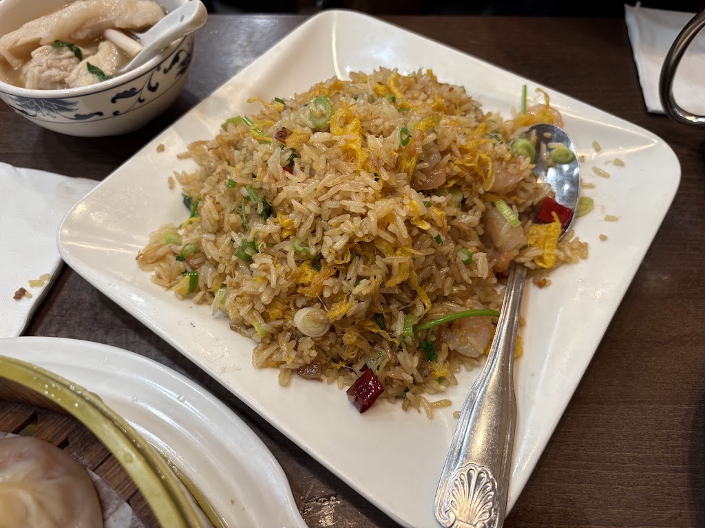 Hon’s Wun-Tun House 洪記面家