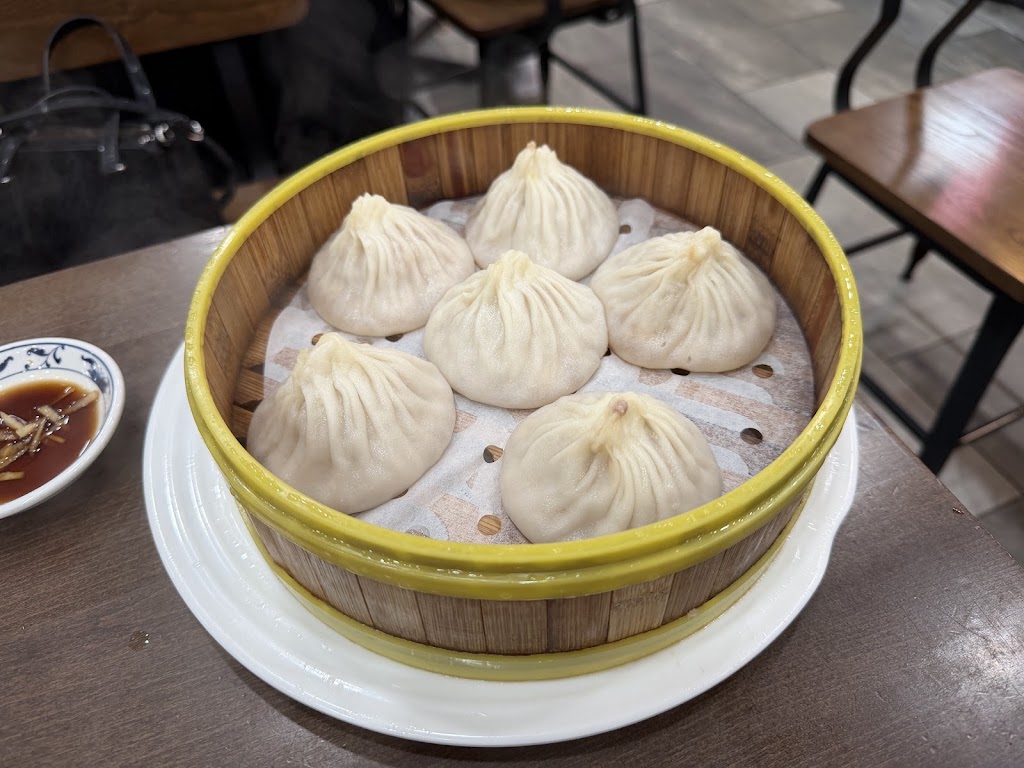 Hon’s Wun-Tun House 洪記面家