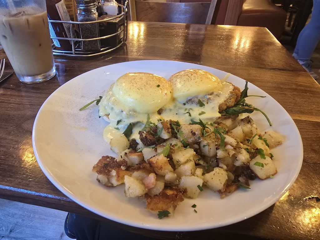Honey Honey Cafe & Crepery