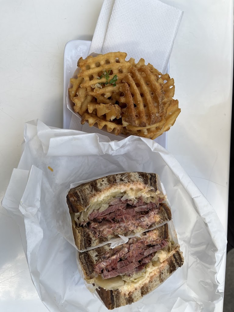 Hot Johnnie's Smokehouse