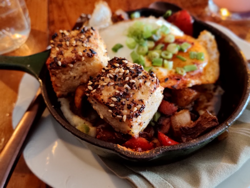Hunter's Kitchen and Bar