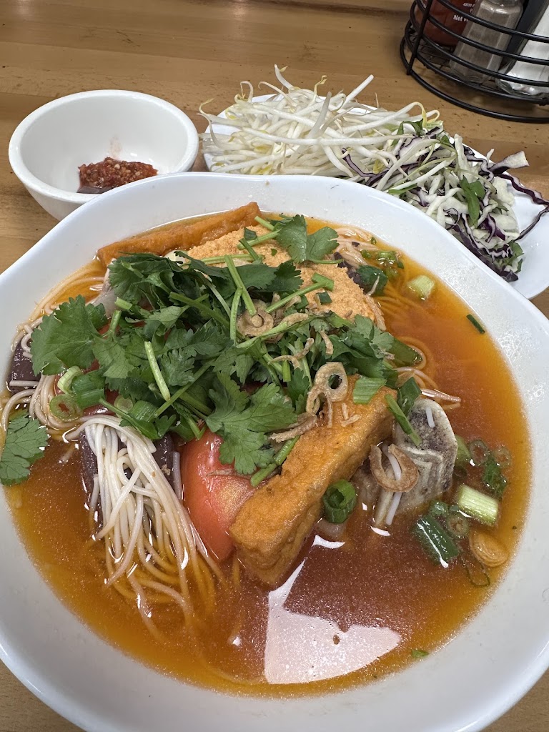 Huong Que Vietnamese Restaurant