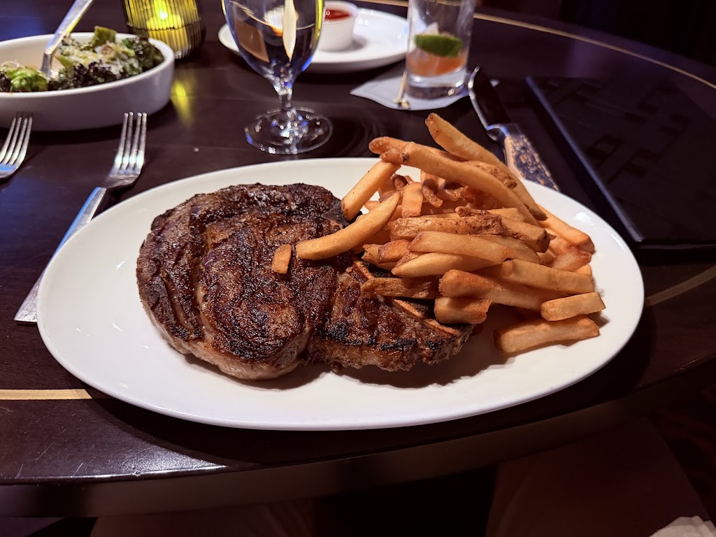 Hy's Steakhouse & Cocktail Bar