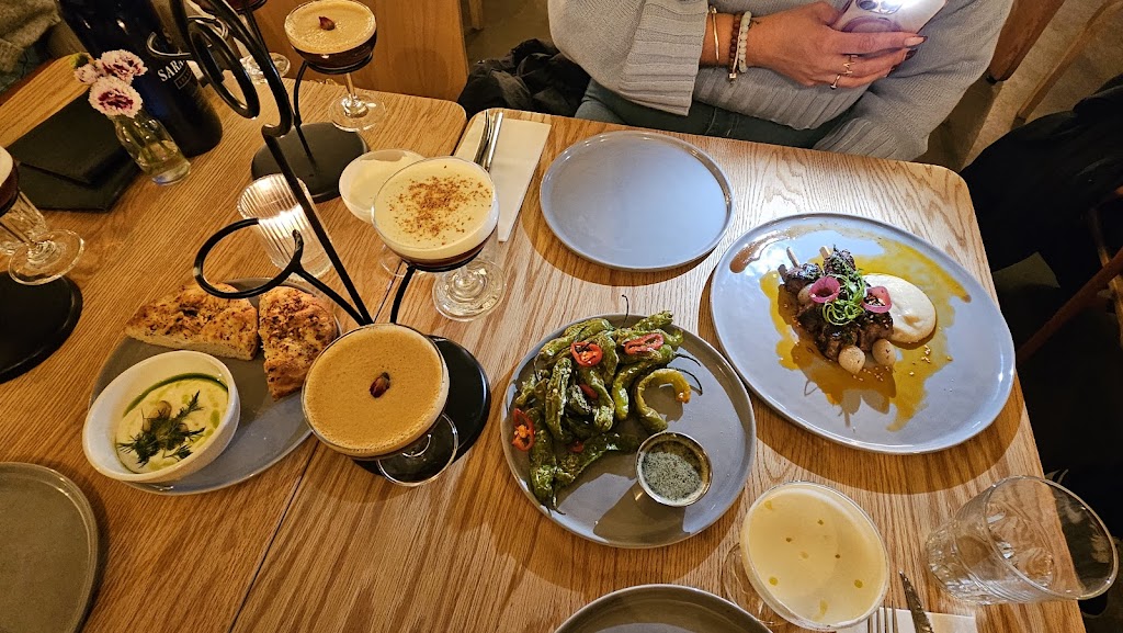 Isla & Co - Williamsburg