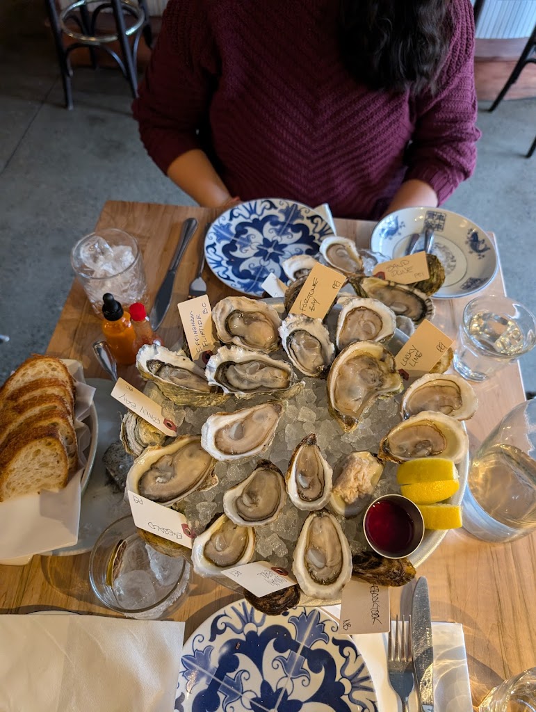 Island Oysters Restaurant & Bar