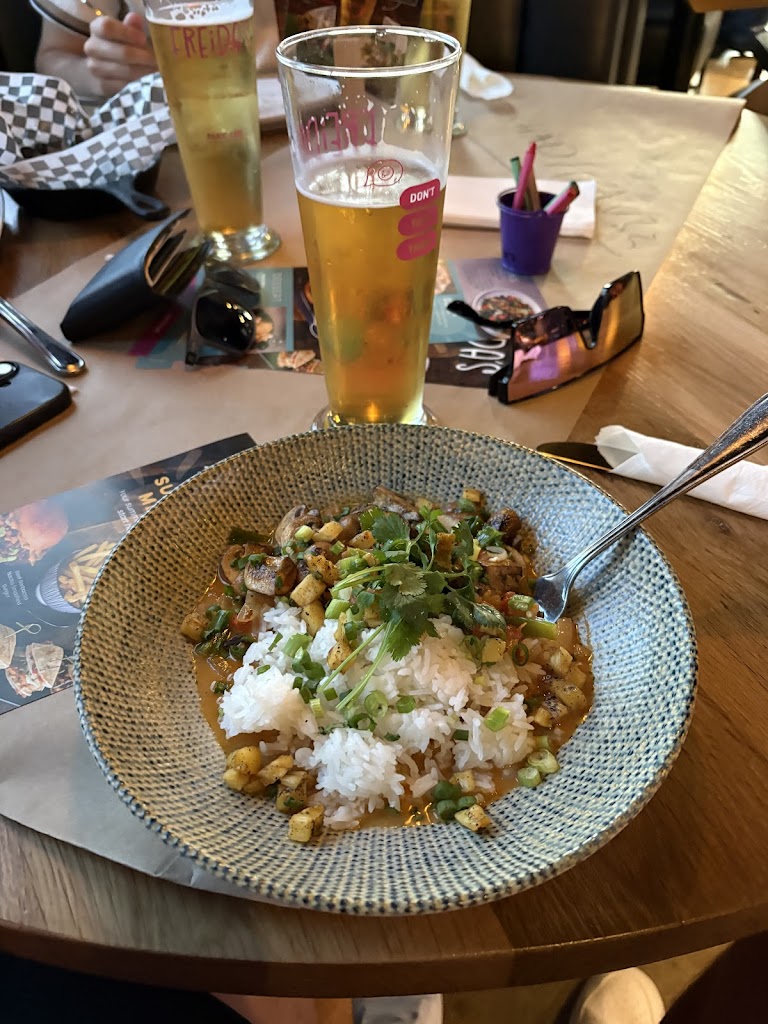 Jack Astor's + Freida's Beverage Kitchen Richmond Hill