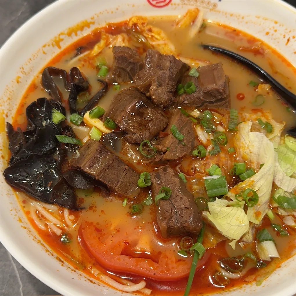 JIBEI CHUAN季北川 （花胶鸡汤米粉）