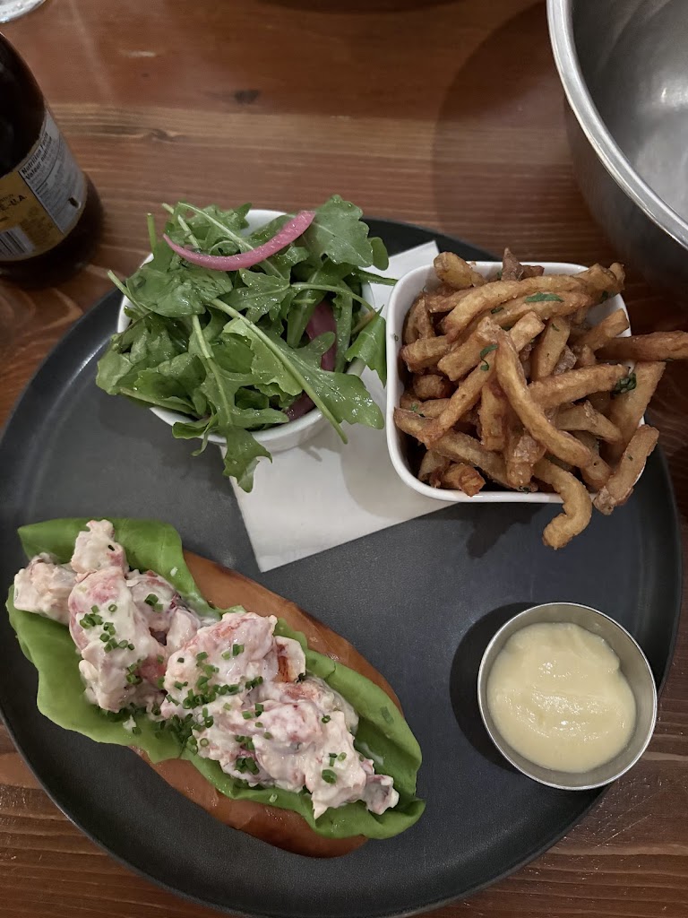 John & Sons Oyster House