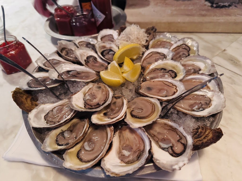 John & Sons Oyster House