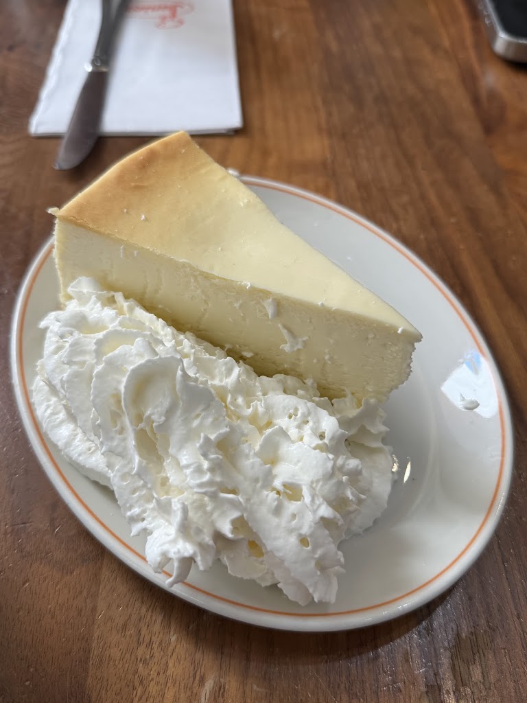 Junior's Restaurant & Bakery