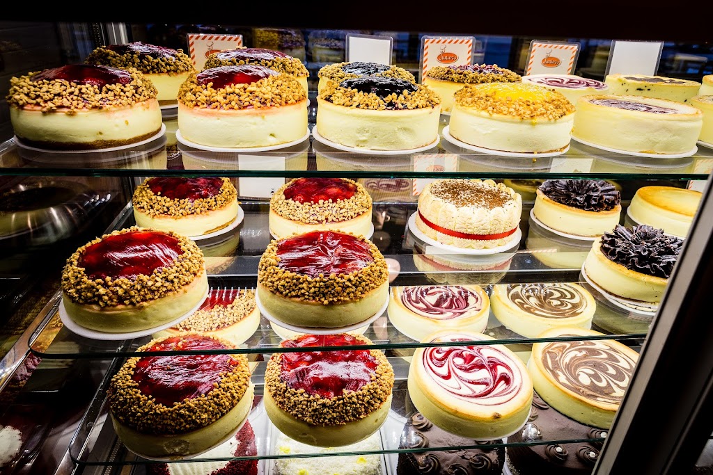 Junior's Restaurant & Bakery