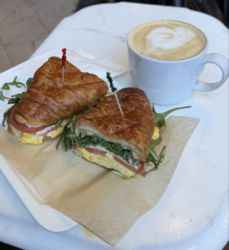 La Cuisine Cafe