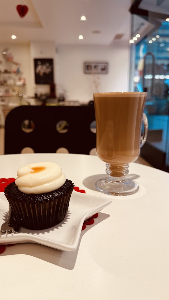 La Luna Cupcakes