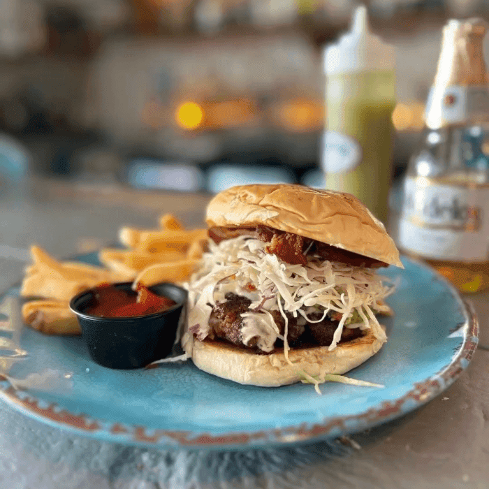 La Lupe Cantina