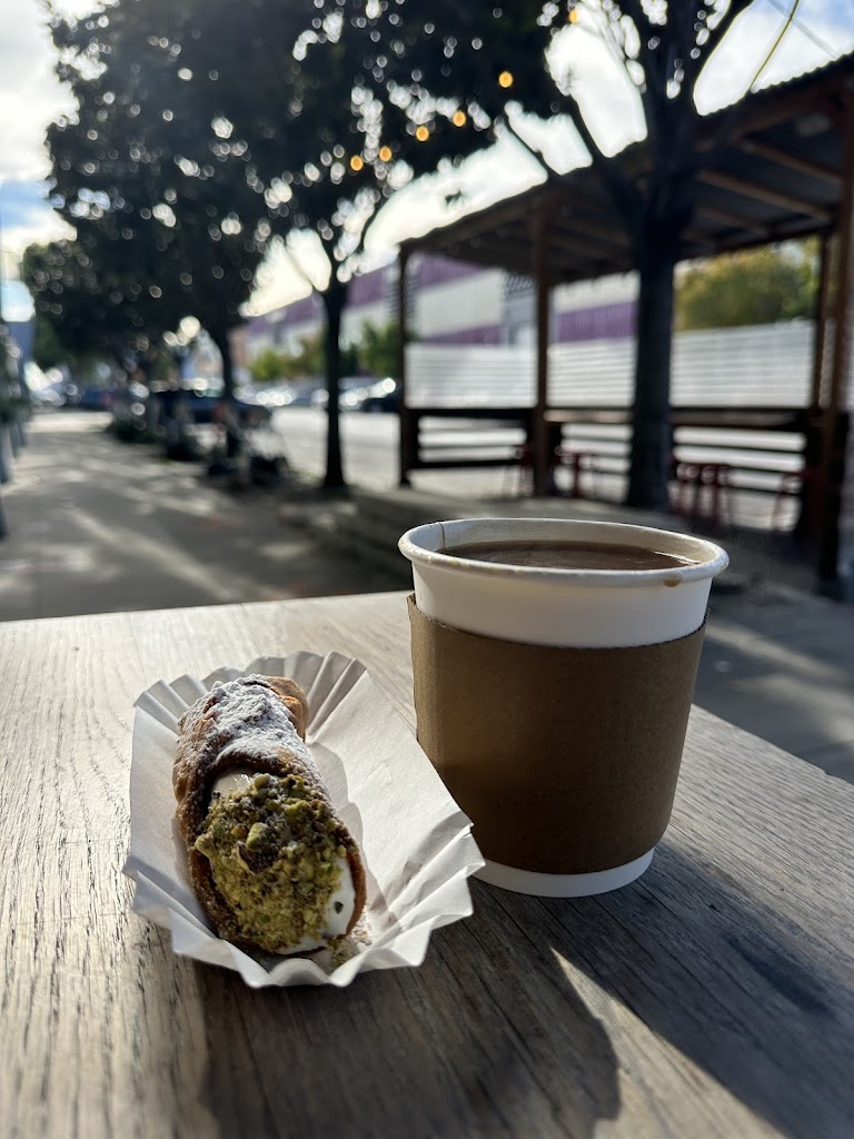 La Stazione / Cannoli & Co.