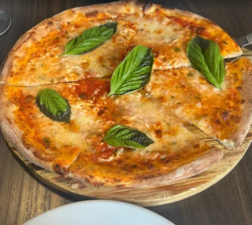 La Vecchia Restaurant Uptown