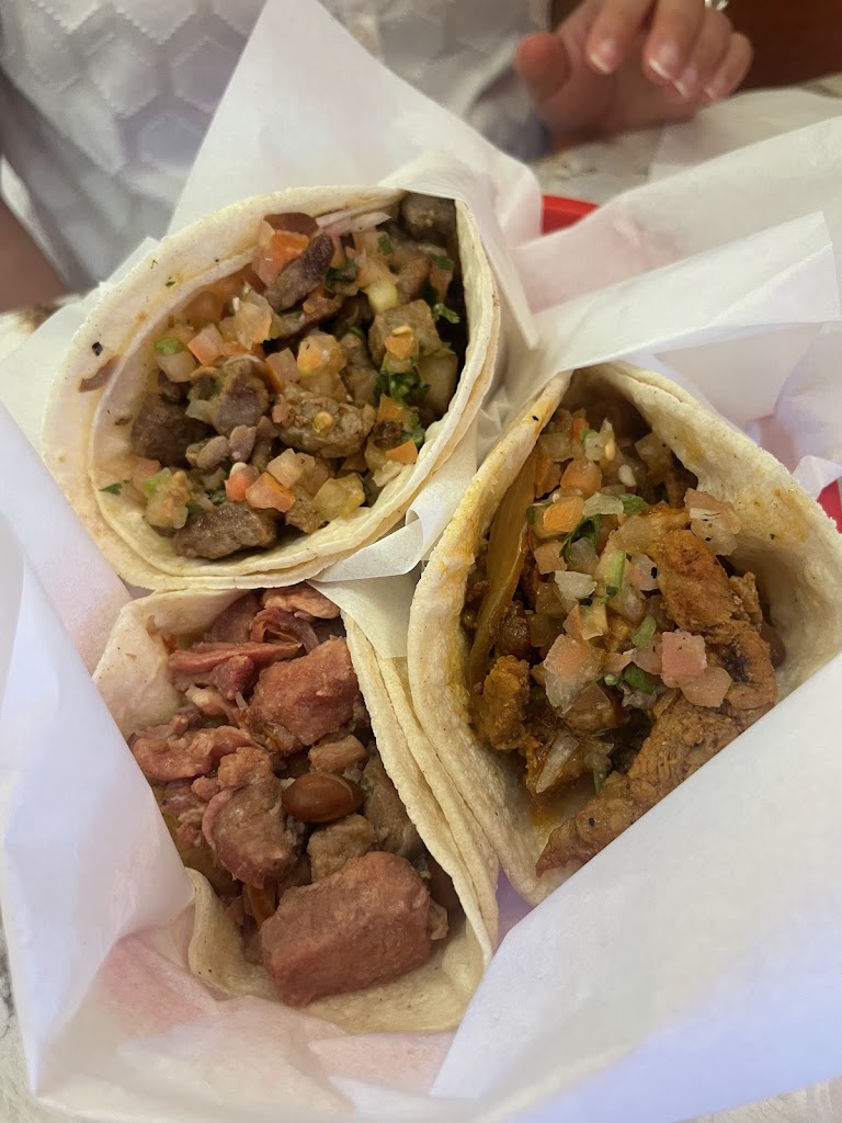 La Victoria Taqueria