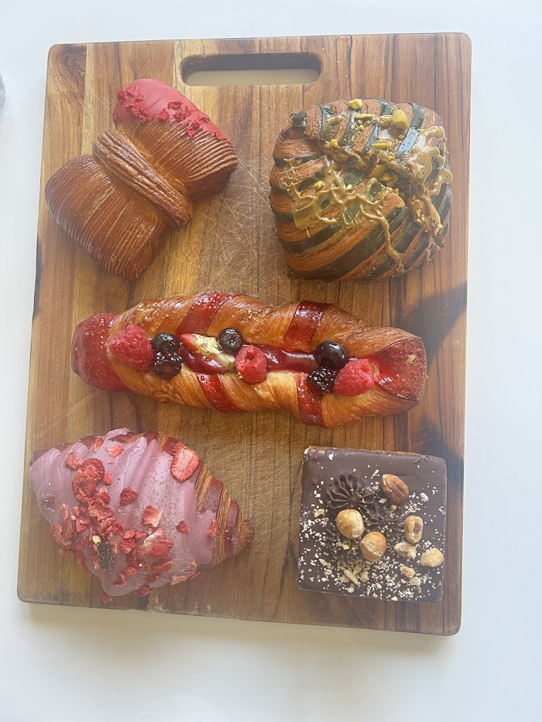 Lakon Paris Patisserie